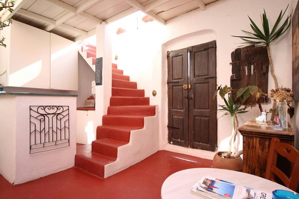 Quels sont les meilleurs conseils pour une randonnée dans les montagnes de la Sierra Nevada, Espagne?